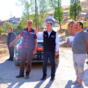 bayburt valisi eldivan koyleri ziyaret etti uUNZTnNj
