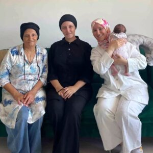 erenler belediyesinden yeni dogan ailelere ziyaret PWdeR3O7