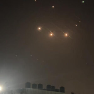 israilde balistik fuze alarmi 7bTFUmDx