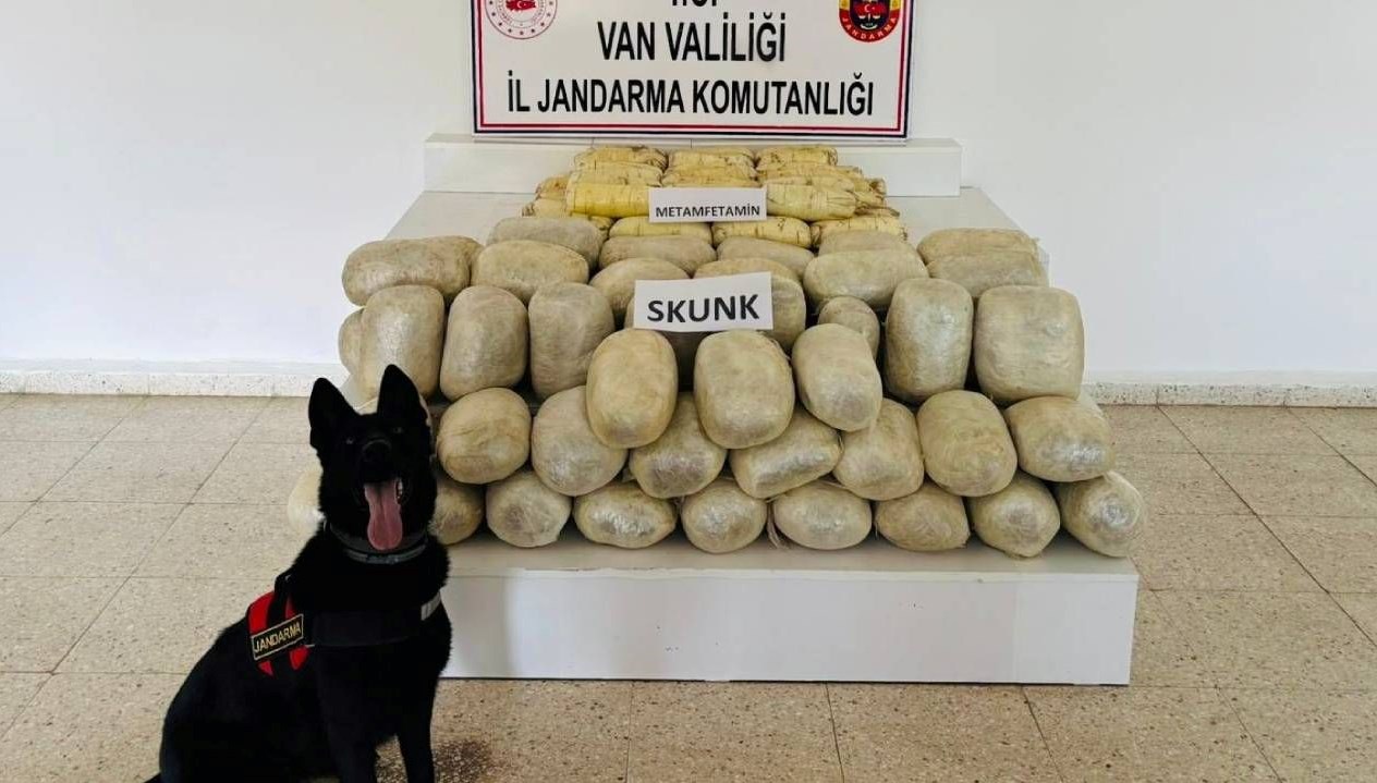 106 kilo 714 gram uyusturucu ele gecirildi zTmRhiir