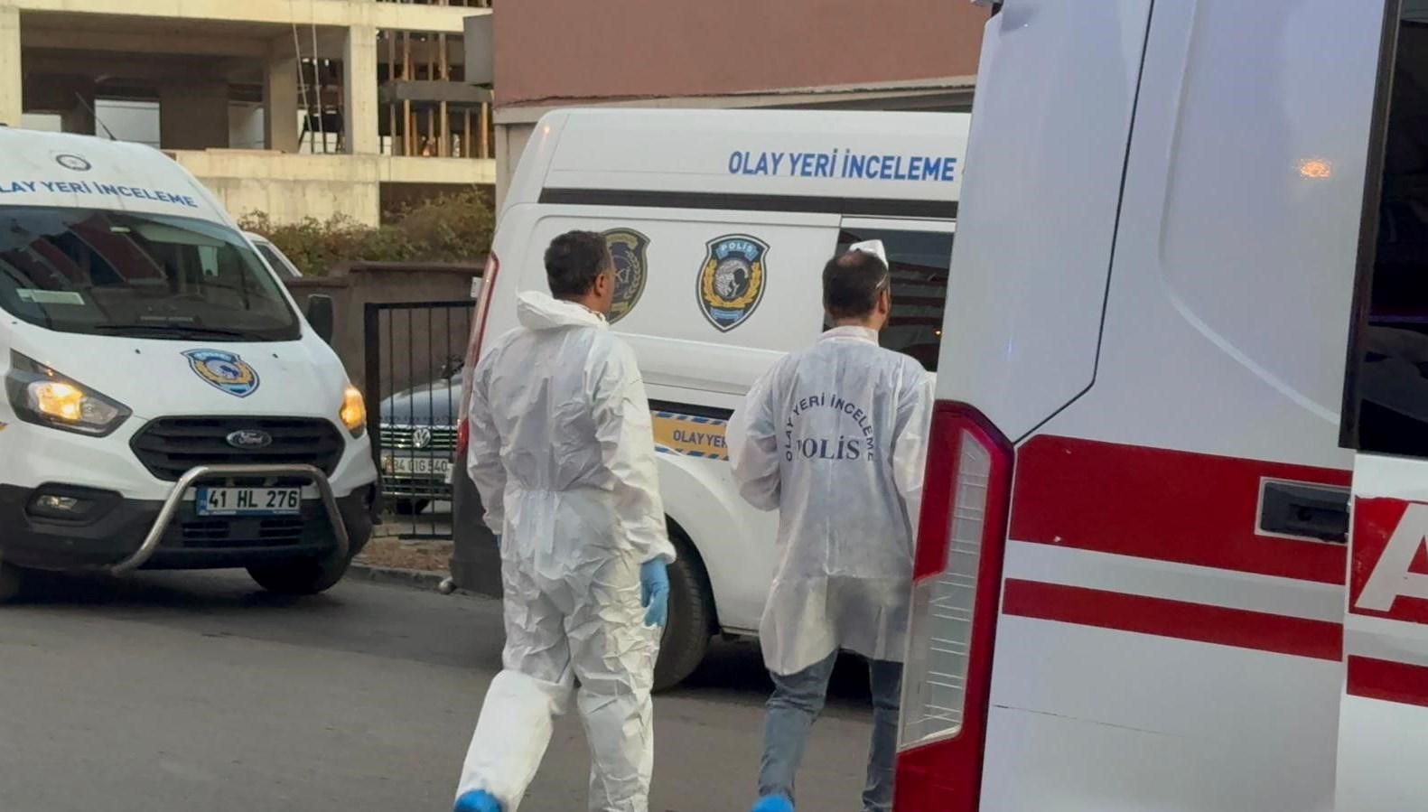 anne ve 5 yasindaki kizi evde olu bulundu ZMWnESLF