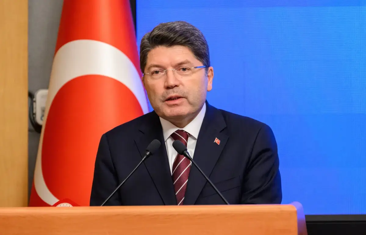 bakan tunctan gazzeye duyarli aciklama kFZnDA3B