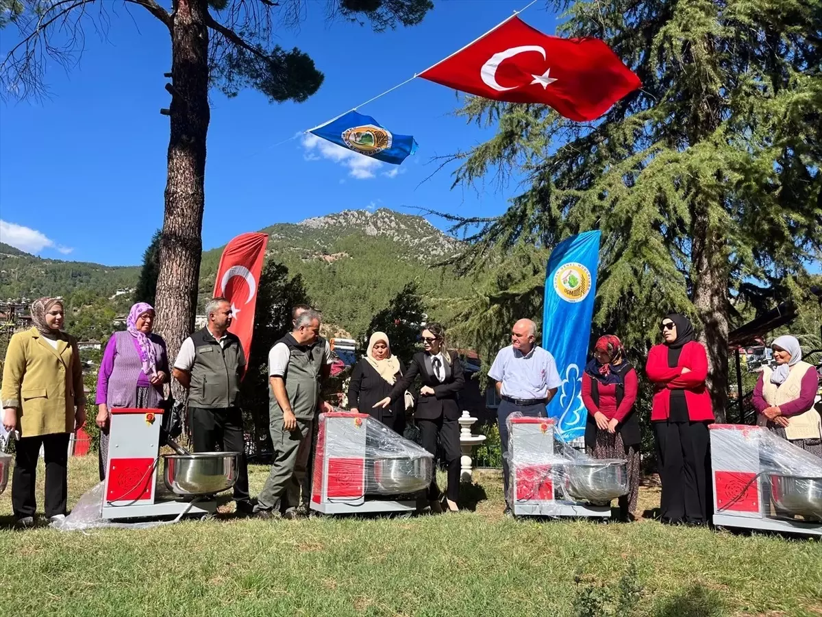 fekede orman koylulerine ekipman destegi qr7pbu51