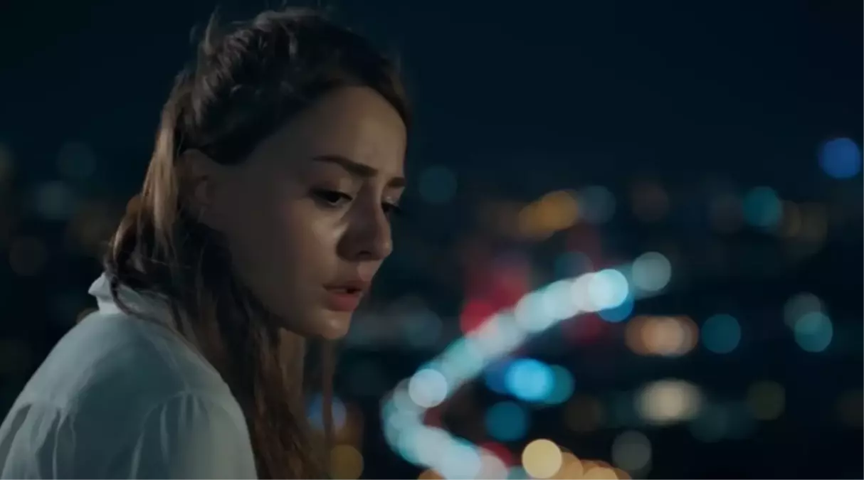 aynadaki yabanci azra ilk hali kim aynadaki yabanci dizisindeki azra gercekte kim adi ne FUguOX28