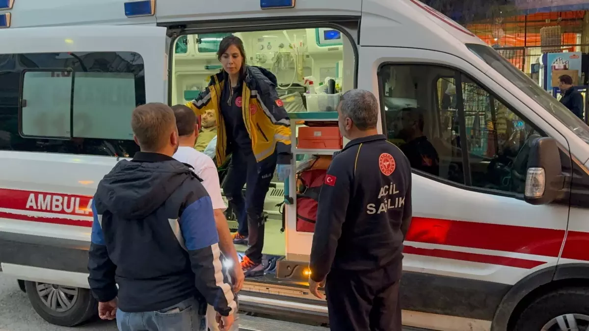 dayi ve yegen birbirini bicakladi Hxu18DGU.jpg