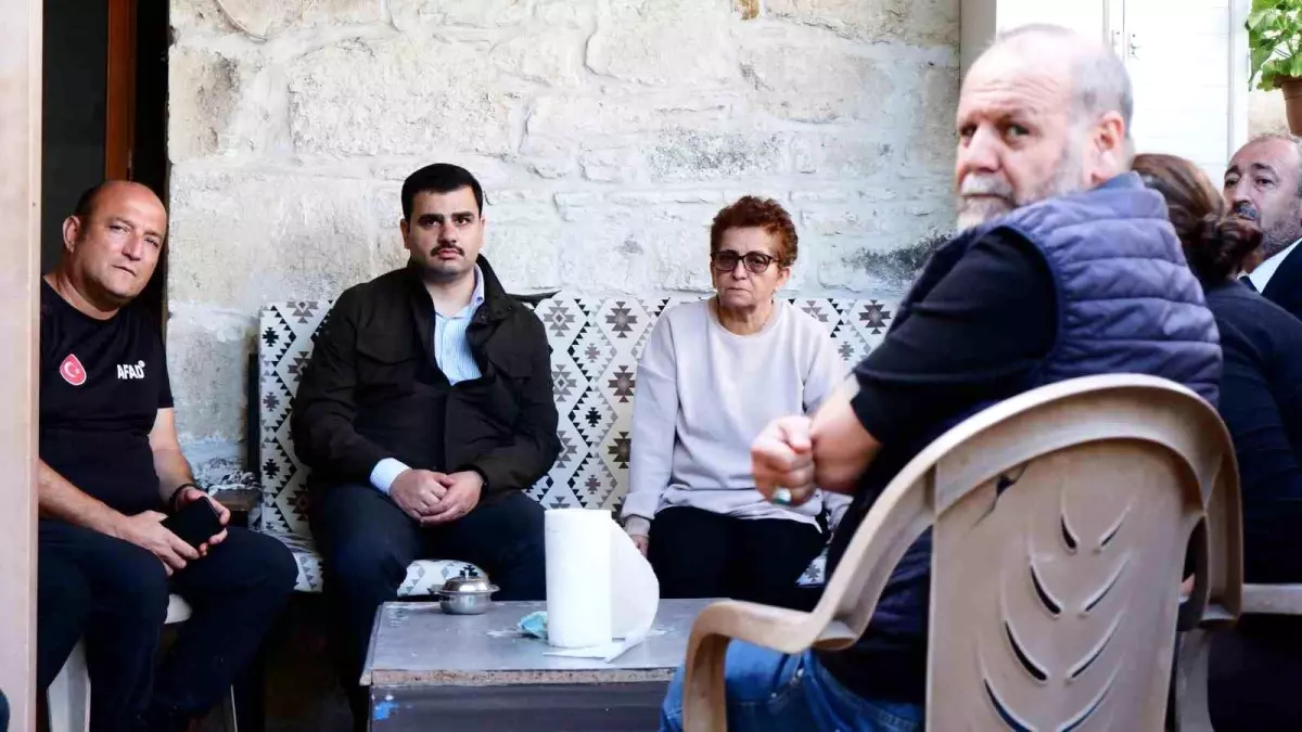 inan sel felaketinde zarar gorenleri ziyaret etti eqG877nw.jpg