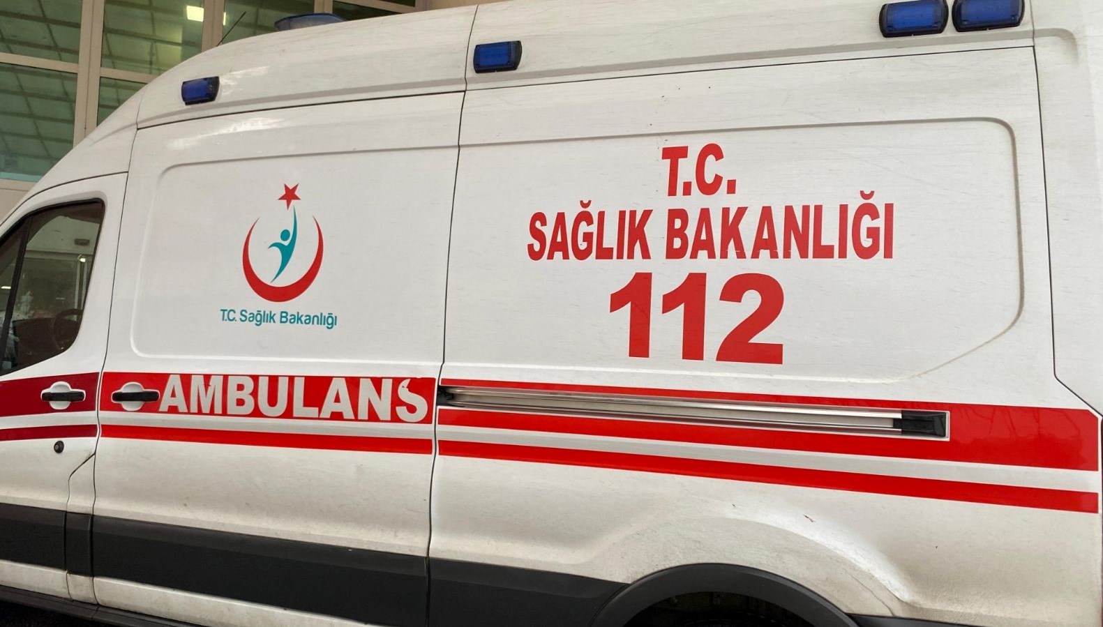 kamyon evin deposuna girdi iki yarali ys5lSAJu.jpg