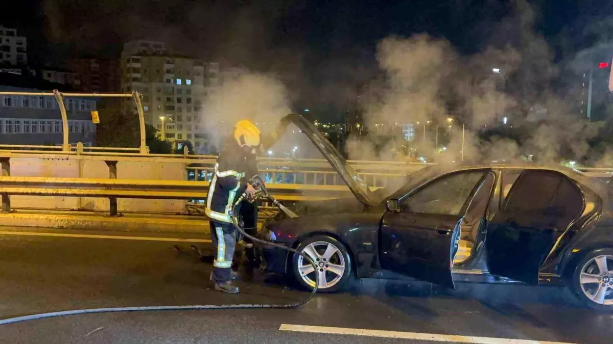 kayseride ust gecitte otomobil yangini EKwRUn6H