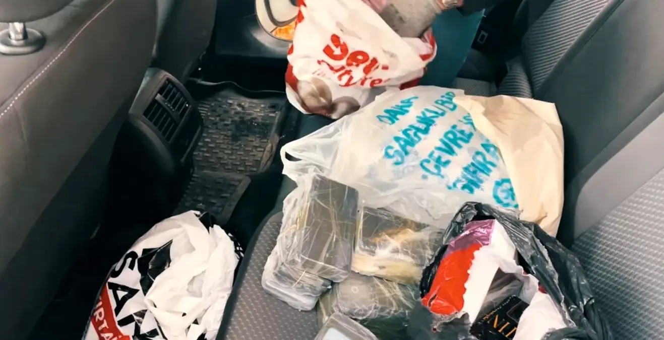 musta gumruk kacagi 218 cep telefonu ele gecirildi 7JbSCha2.jpg