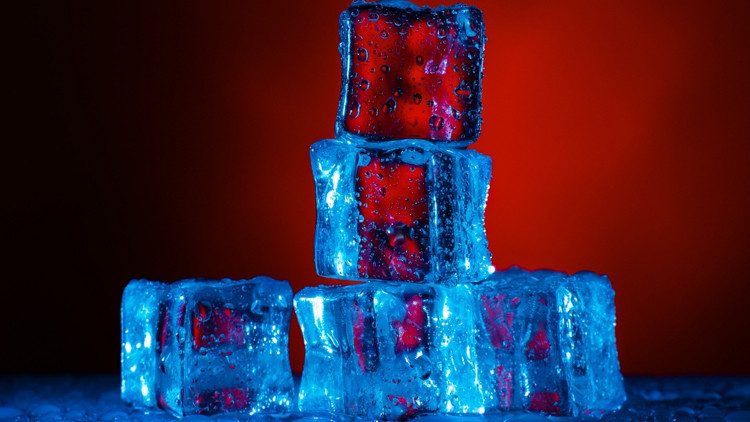 oda sicakliginda buz kesfedildi N76ZLNi8.jpg