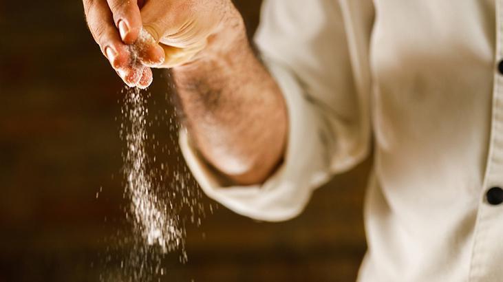 buzdolabinin uzerine birakiyorlar ingilizlerin dikkat ceken tuz formulu iste sebebi EcTqXMyW.jpg