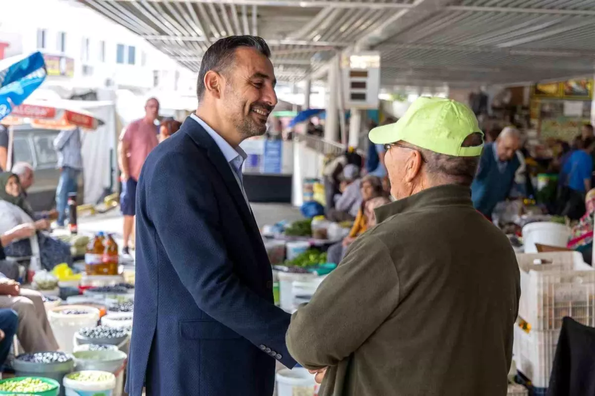 manavgat belediye baskan vekili cicekten pazarcilara destek ziyareti FRqR5qgv.jpg