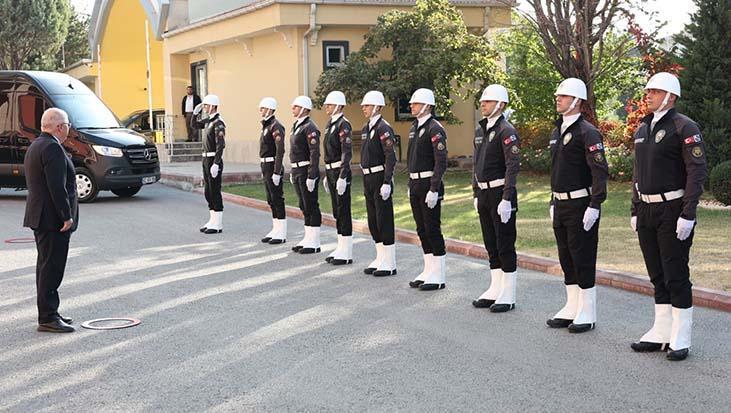 milli savunma bakani guler konyada incelemelerde bulundu rW3uXmJc.jpg