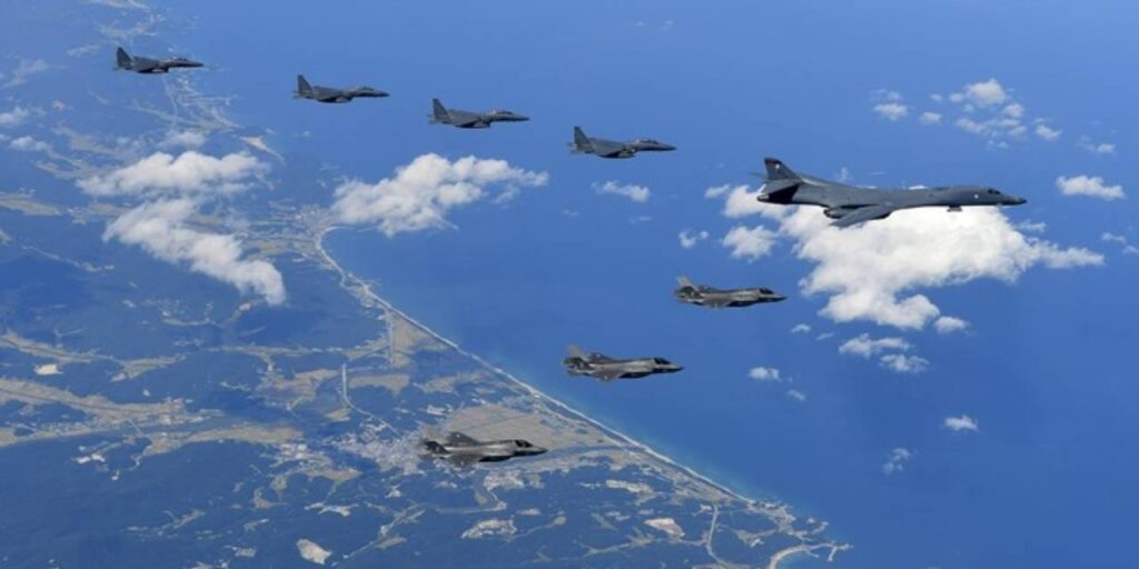 hatira-karesi-pahaliya-patladi-fotograf-tutkusu-iki-savas-ucagini-carpistirdi-uaU9FwCf